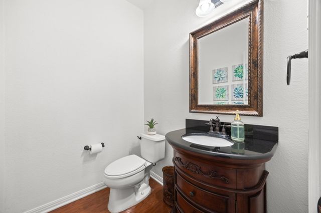 402 Bufflehead LN, Cedar Park, TX 78613