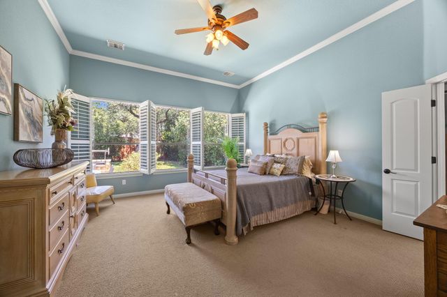 402 Bufflehead LN, Cedar Park, TX 78613