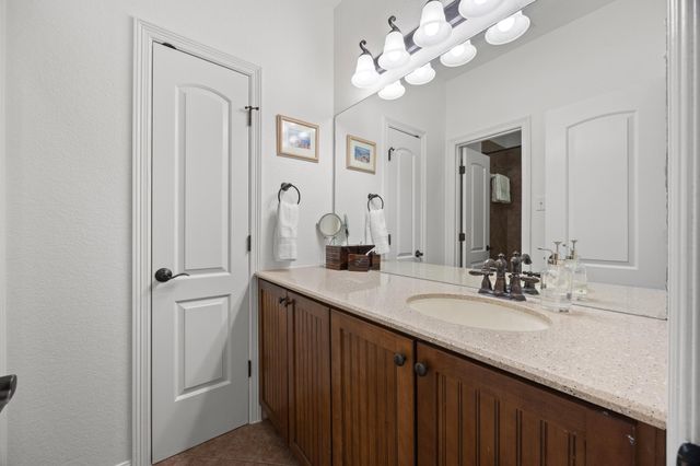 402 Bufflehead LN, Cedar Park, TX 78613