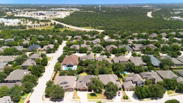 402 Bufflehead LN, Cedar Park, TX 78613