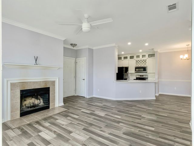 45 Sycamore Avenue 1336, Charleston, SC 29407