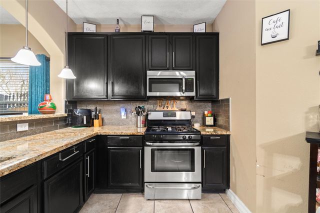 1315 Mission Drive, La Porte, TX 77571