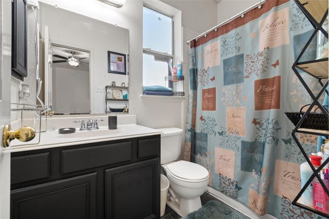 1315 Mission Drive, La Porte, TX 77571