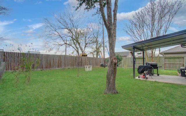 1315 Mission Drive, La Porte, TX 77571