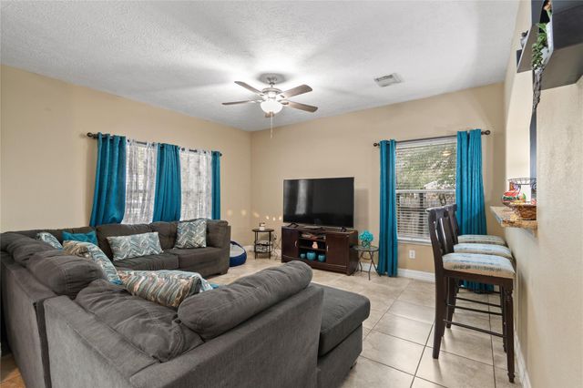 1315 Mission Drive, La Porte, TX 77571