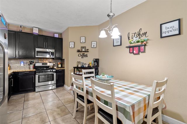 1315 Mission Drive, La Porte, TX 77571