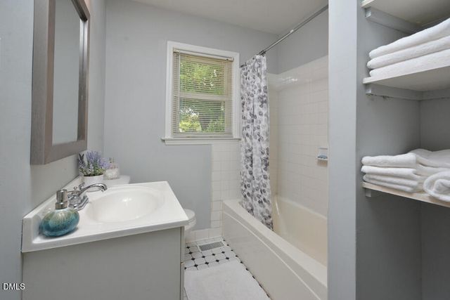 138 Gibson Road, Mebane, NC 27302