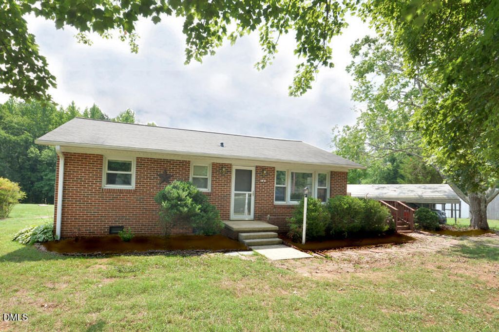138 Gibson Road, Mebane, NC 27302