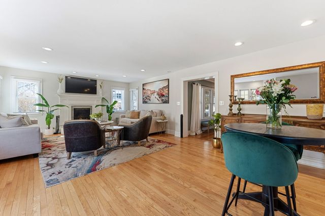 341 N Spring Avenue, La Grange Park, IL 60526