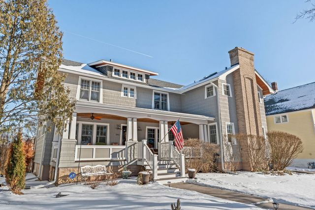 341 N Spring Avenue, La Grange Park, IL 60526