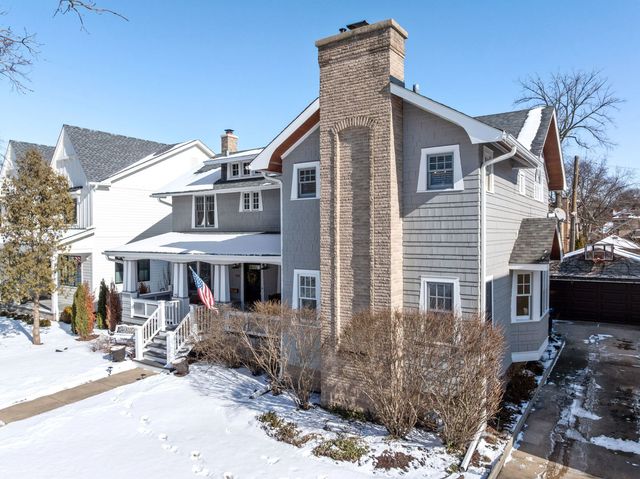 341 N Spring Avenue, La Grange Park, IL 60526