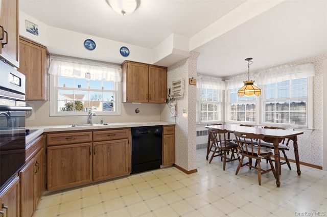 24 Birchwood Drive, Great River, NY 11739