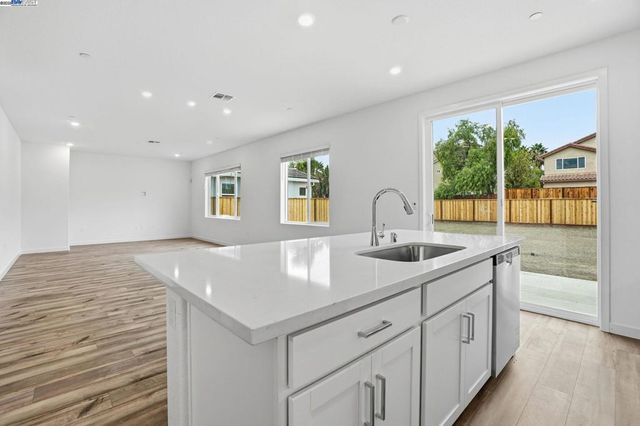 339 Astilbe Street, Discovery Bay, CA 94505