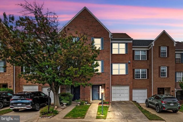 2112 HUTCHISON GROVE CT, Falls Church, VA 22043