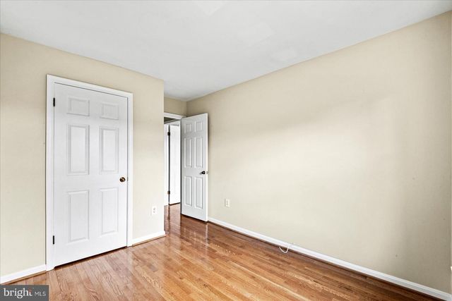 2112 HUTCHISON GROVE CT, Falls Church, VA 22043