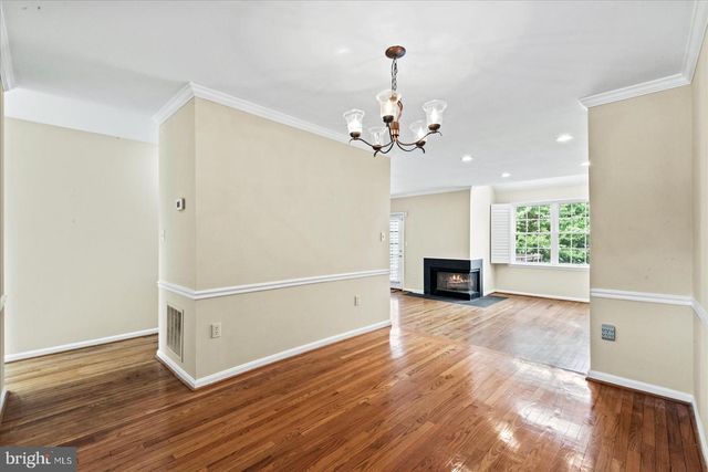 2112 HUTCHISON GROVE CT, Falls Church, VA 22043