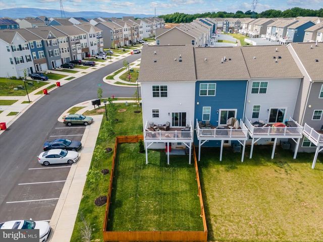 701 SEEBACK DR, Charles Town, WV 25414