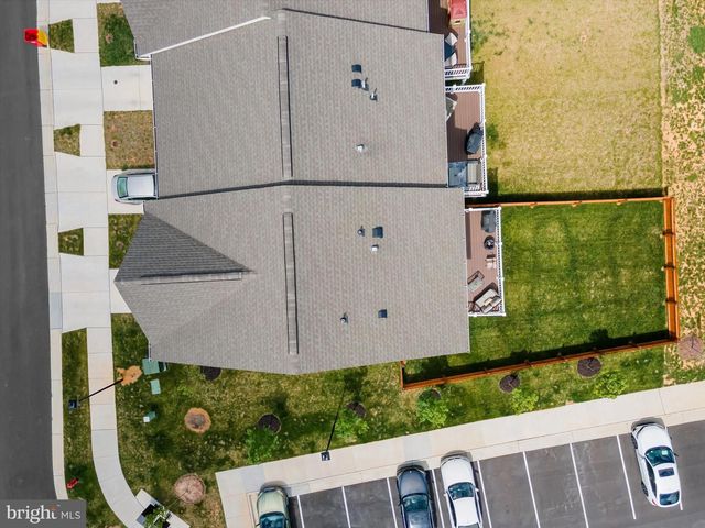 701 SEEBACK DR, Charles Town, WV 25414