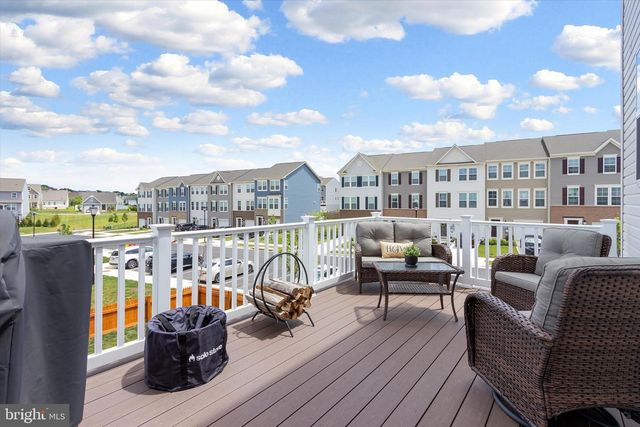 701 SEEBACK DR, Charles Town, WV 25414