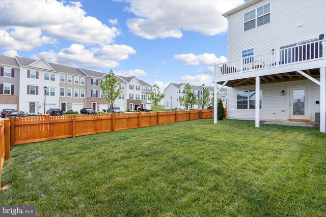 701 SEEBACK DR, Charles Town, WV 25414