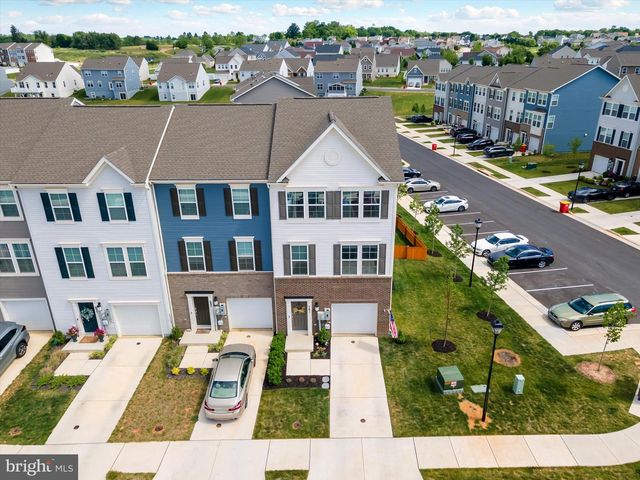 701 SEEBACK DR, Charles Town, WV 25414