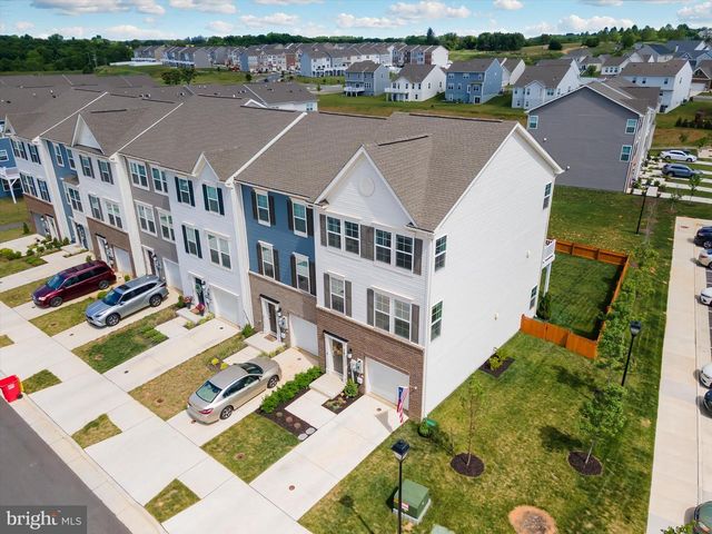 701 SEEBACK DR, Charles Town, WV 25414