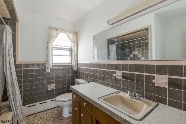 314 Sherman Ave, Raritan Boro, NJ 08869