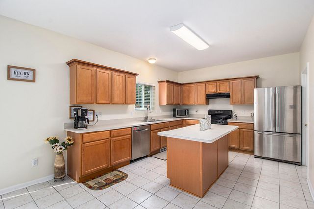 2119 Cattail Circle, Rochester, MI 48309