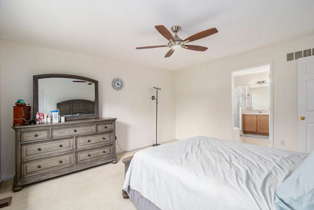 2119 Cattail Circle, Rochester, MI 48309