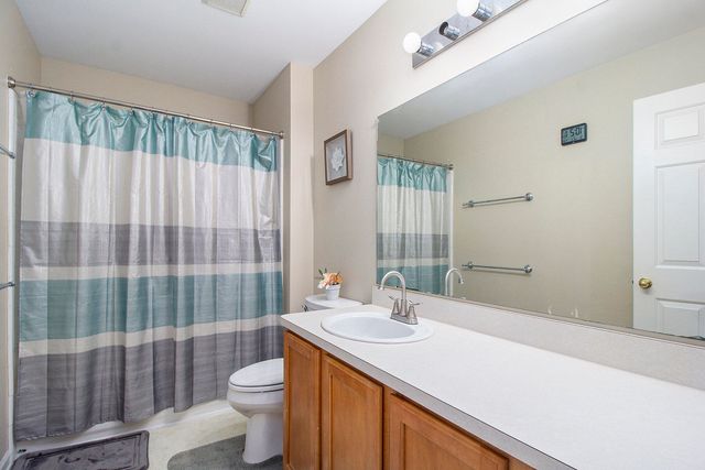 2119 Cattail Circle, Rochester, MI 48309