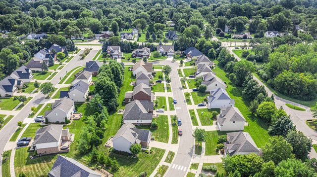 2119 Cattail Circle, Rochester, MI 48309