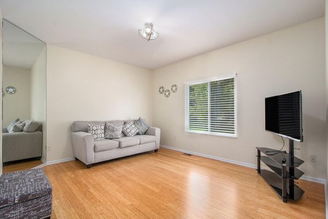 2119 Cattail Circle, Rochester, MI 48309