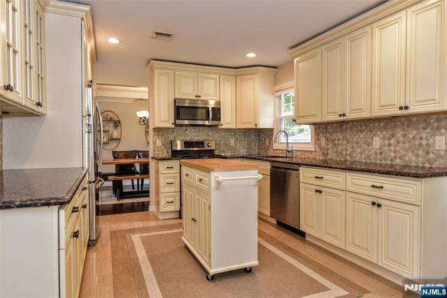 113 Grove Street, Waldwick, NJ 07463
