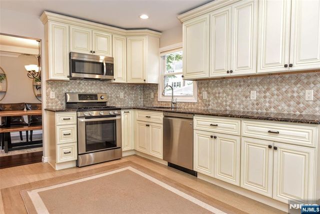 113 Grove Street, Waldwick, NJ 07463