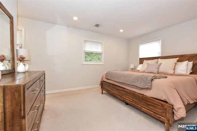 113 Grove Street, Waldwick, NJ 07463