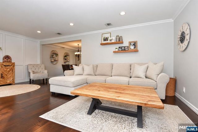 113 Grove Street, Waldwick, NJ 07463