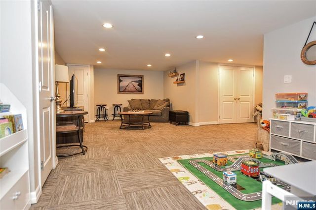 113 Grove Street, Waldwick, NJ 07463