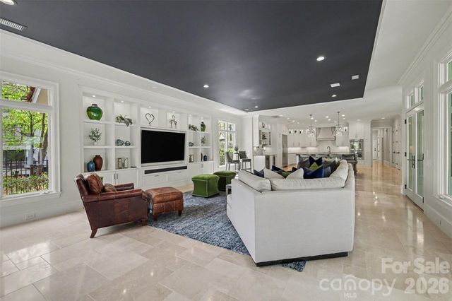 7225 Governors Row, Charlotte, NC 28277