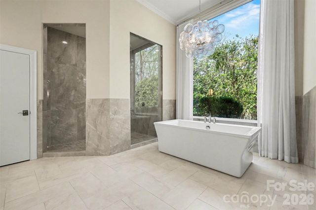 7225 Governors Row, Charlotte, NC 28277