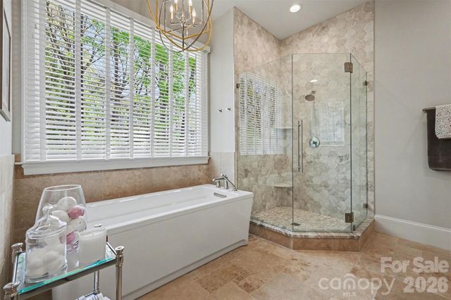 7225 Governors Row, Charlotte, NC 28277