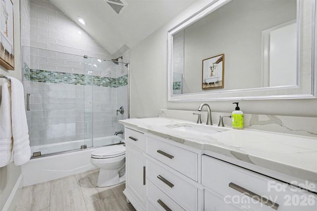 7225 Governors Row, Charlotte, NC 28277