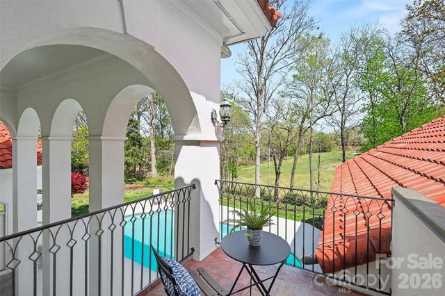 7225 Governors Row, Charlotte, NC 28277