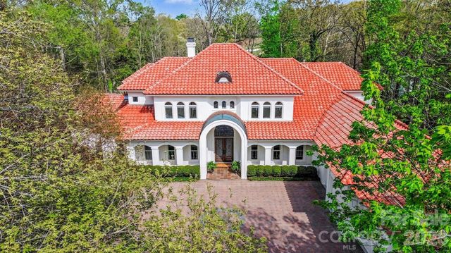 7225 Governors Row, Charlotte, NC 28277