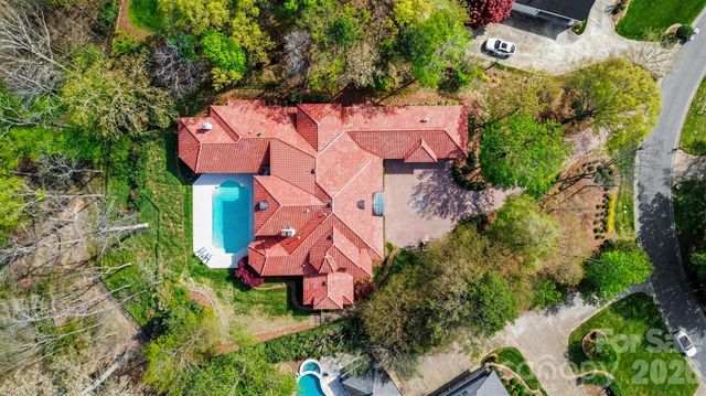 7225 Governors Row, Charlotte, NC 28277