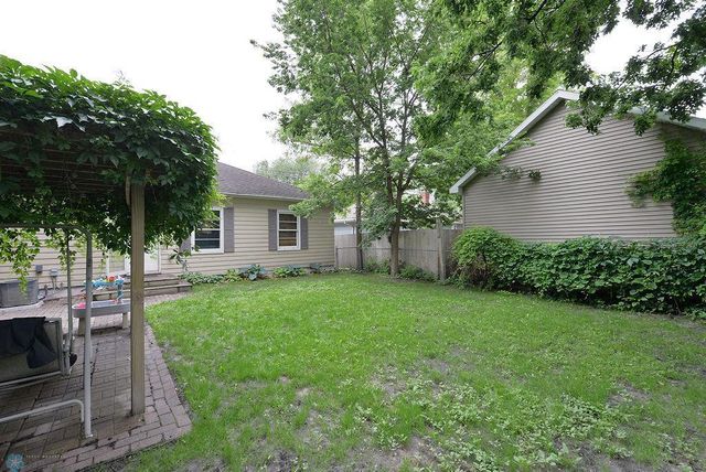 514 4th Avenue S, Moorhead, MN 56560