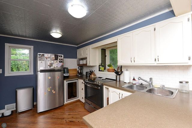 514 4th Avenue S, Moorhead, MN 56560