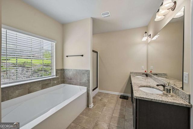 128 Delwood Drive, Mcdonough, GA 30252