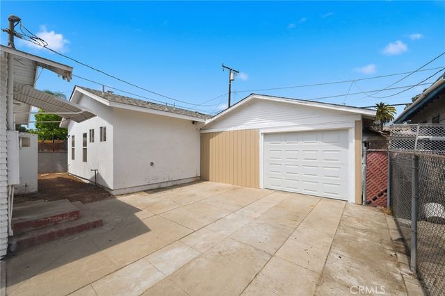 755 E Monterey Avenue, Pomona, CA 91767