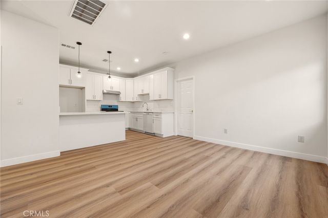 755 E Monterey Avenue, Pomona, CA 91767