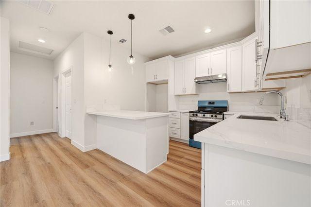755 E Monterey Avenue, Pomona, CA 91767
